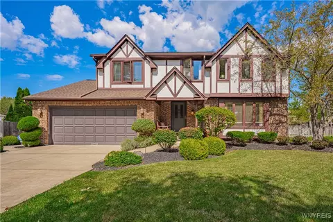 105 Obrien Dr, Lockport, NY 14094