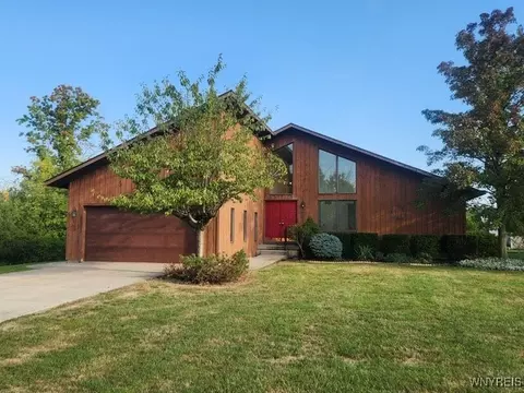 43 Riverview Ct, Grand Island, NY 14072