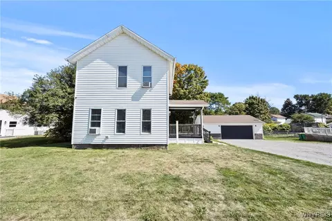 7 W Railroad St, Castile, NY 14427