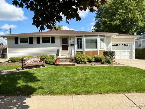 179 Brentwood Dr, North Tonawanda, NY 14120