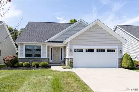 6145 Mckinley Pkwy #5, Hamburg, NY 14075