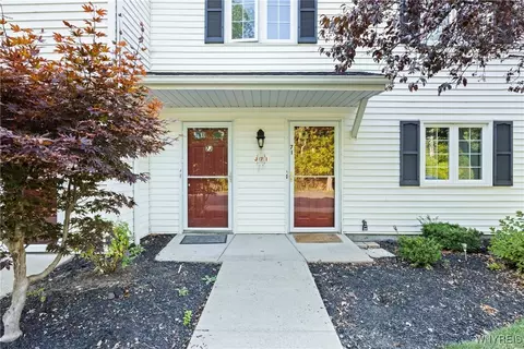 7 Beacon Park #I, Amherst, NY 14228
