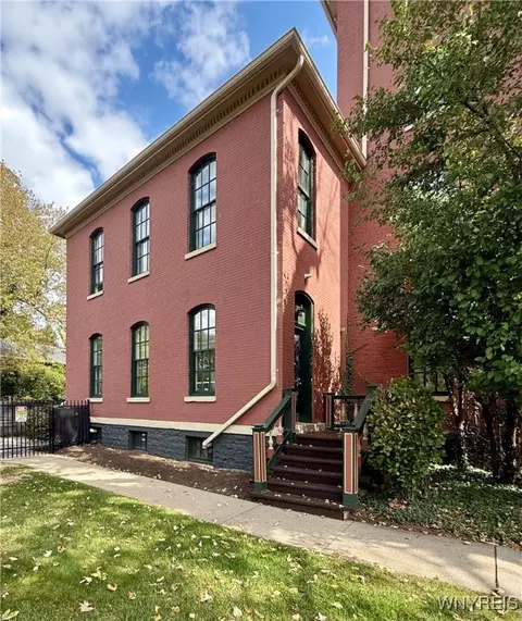125 Edward St #1J, Buffalo, NY 14201