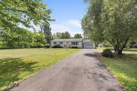 2330 Stedman Rd, Bennington, NY 14011