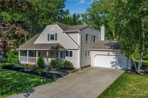 59 Moorgate Ct, East Amherst, NY 14051