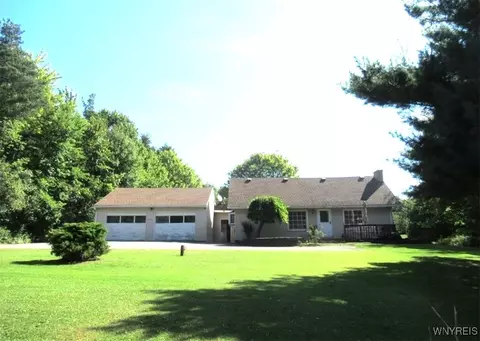 7301 Cole Rd, Colden, NY 14033
