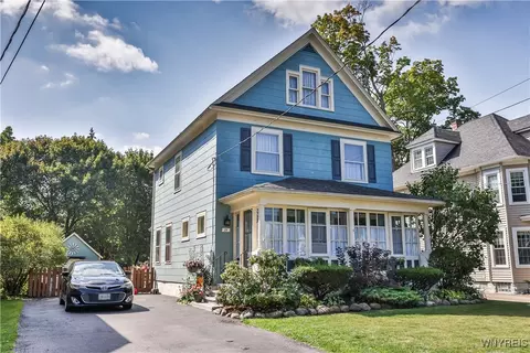 21 Dudley Ave, Hamburg, NY 14075