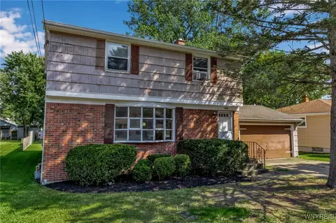 1399 Doebler Dr, North Tonawanda, NY 14120