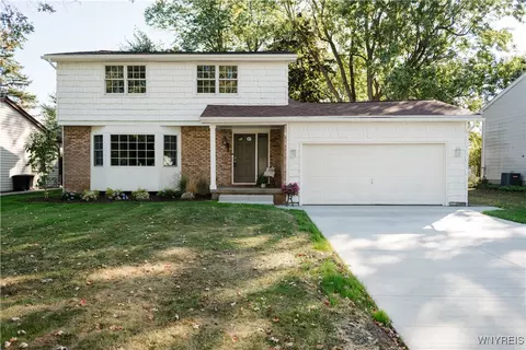 487 Teakwood, Amherst, NY 14221