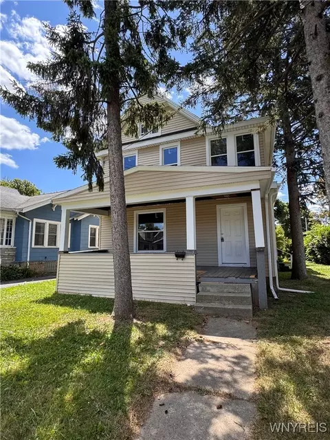 2401 Whitney Ave, Niagara Falls, NY 14301