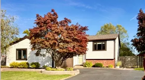 3689 Breckenridge Rd, Hamburg, NY 14075