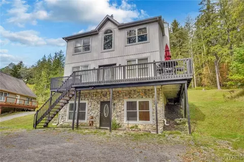 6417 Northwood Dr, Ellicottville, NY 14731