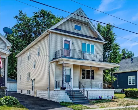 111 Dempster St, Buffalo, NY 14206