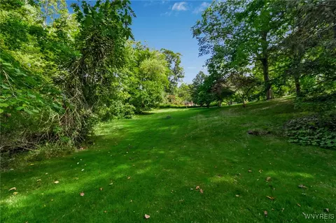 Keems Lane, Hamburg, NY 14075