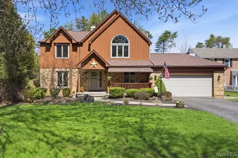 73 Greencastle Ln, Amherst, NY 14221