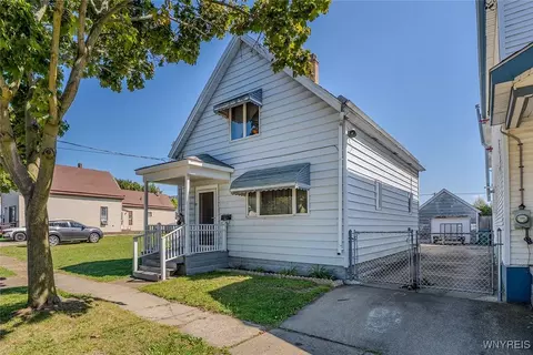 95 Jones St, Buffalo, NY 14206