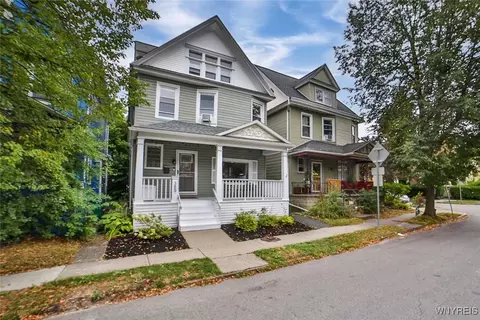 389 Baynes St, Buffalo, NY 14213