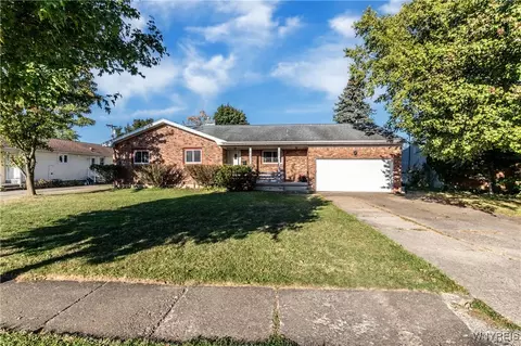 174 Heritage Rd, Tonawanda, NY 14150