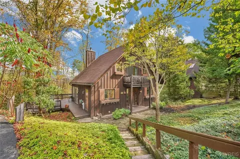 29 Greer Hill Dr, Ellicottville, NY 14731