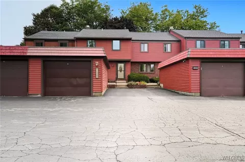 1227 Peppertree Dr, Evans, NY 14047