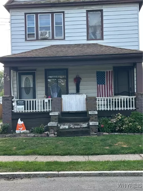 75 Wood St, Lackawanna, NY 14218