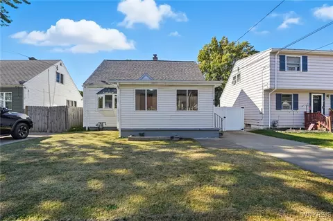 40 Remington Pl, Buffalo, NY 14210