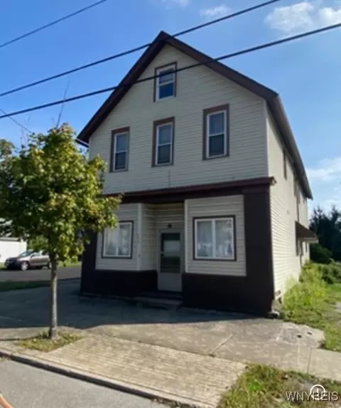 151 Main St, Depew, NY 14043