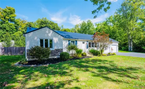 2844 E Pleasant Ave, Eden, NY 14057