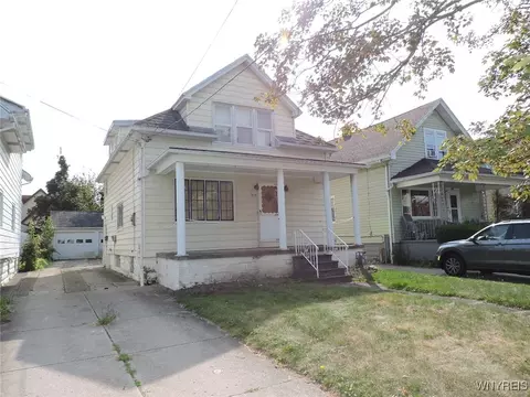 105 Regent St, Buffalo, NY 14206