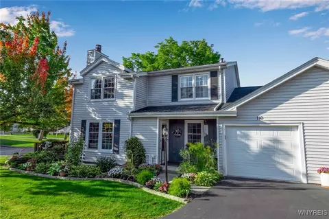 110 Stepping Stone Ln, Orchard Park, NY 14127