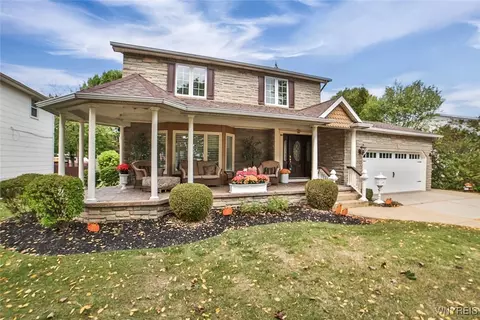 100 Countryside Ln, Amherst, NY 14221