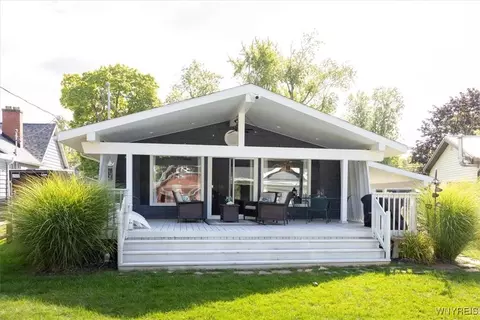 9364 Lake Shore Rd, Evans, NY 14006
