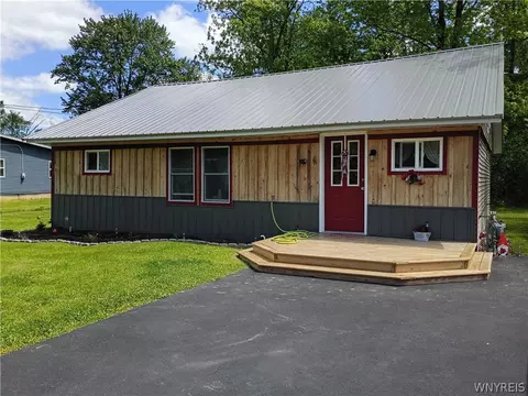 9106 Arthur Jenkins Rd, Lenox, NY 13032