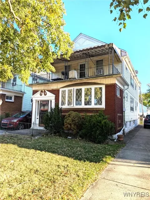 35 Erskine Ave, Buffalo, NY 14215