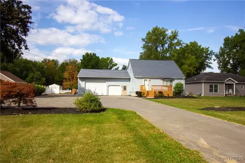 1290 Como Park Blvd, Depew, NY 14043