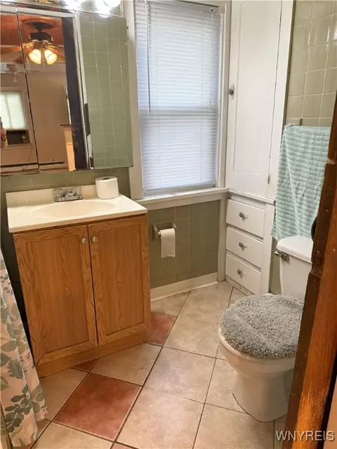 Bath - 7009 Schuyler Dr, Evans, NY 14047 photo 1 of 2