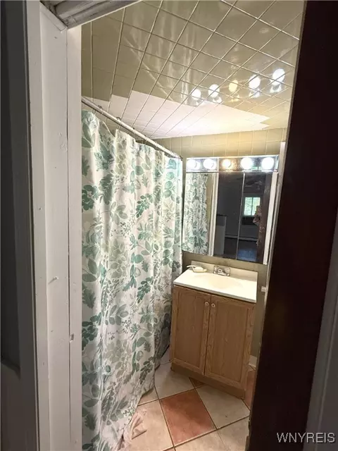 Bath - 7009 Schuyler Dr, Evans, NY 14047 photo 2 of 2