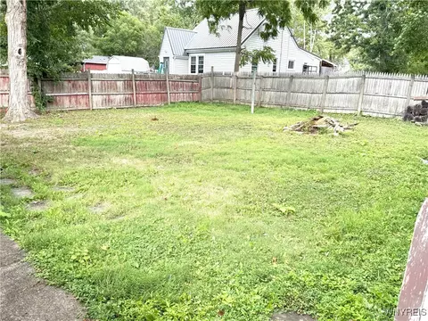Exterior - 7009 Schuyler Dr, Evans, NY 14047 photo 5 of 5