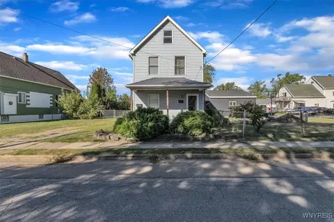 17 Labelle Ave, Blasdell, NY 14219