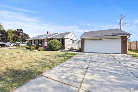 155 Pinewoods Ave, Tonawanda, NY 14150