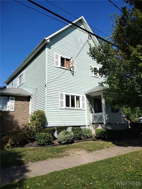 564 26th St, Niagara Falls, NY 14301