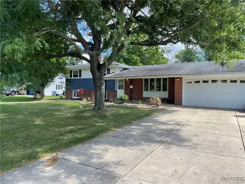 3353 Baseline Rd, Grand Island, NY 14072