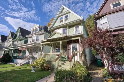 90 Greenwood Pl, Buffalo, NY 14213
