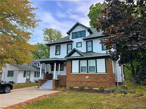 179 Niagara Falls Blvd, Amherst, NY 14226