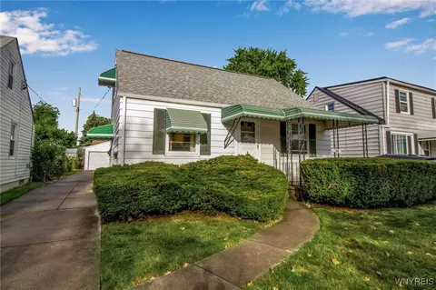 148 Westland Pkwy, Cheektowaga, NY 14225