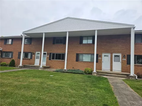 225 Greenmeadow Dr, West Seneca, NY 14224