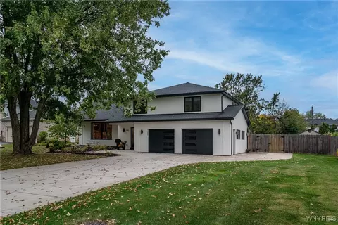 343 Dan Troy Dr, Amherst, NY 14221