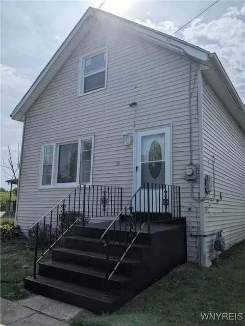 54 Gorton St, Buffalo, NY 14207