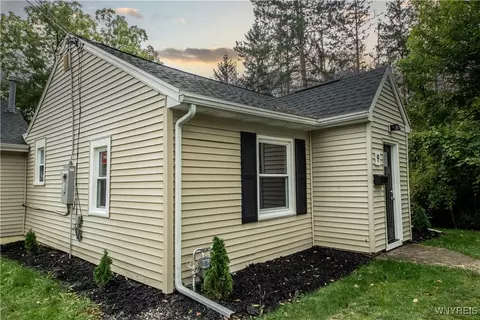 Exterior - 9 Pleasant Ave, Evans, NY 14006 photo 6 of 8
