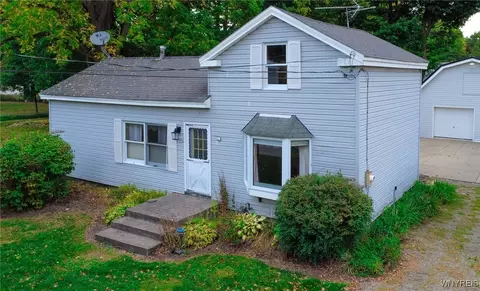 1829 West Ave, Marilla, NY 14102